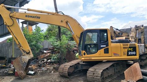 sewa mesin excavator